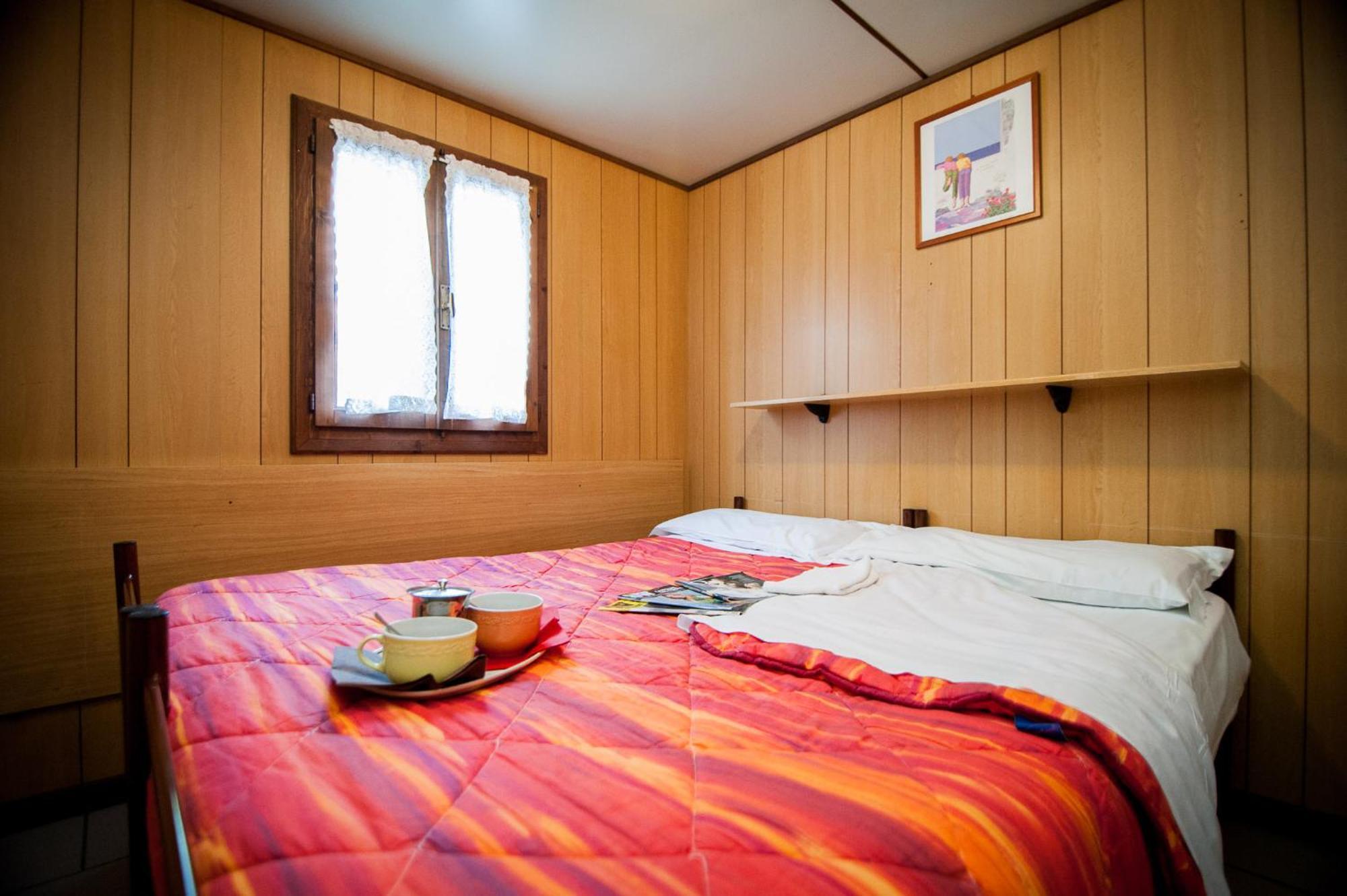 Antey-Saint-André Villaggio Turistico Camping Cervino מראה חיצוני תמונה
