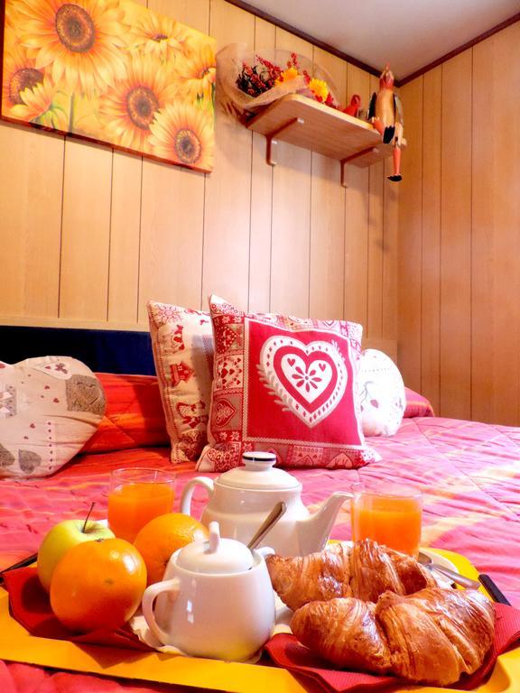 Antey-Saint-André Villaggio Turistico Camping Cervino מראה חיצוני תמונה