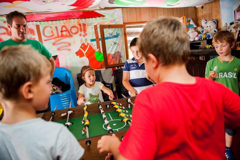 Antey-Saint-André Villaggio Turistico Camping Cervino מראה חיצוני תמונה