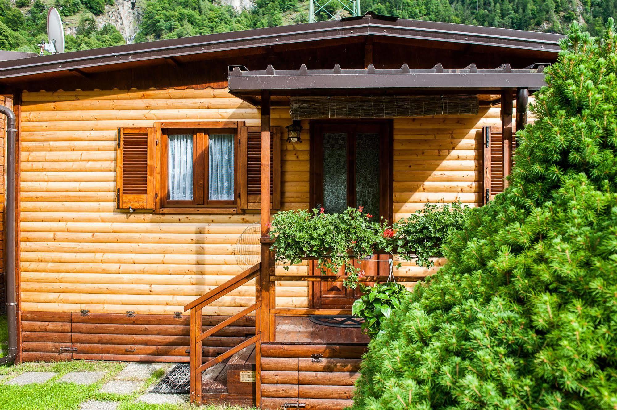 Antey-Saint-André Villaggio Turistico Camping Cervino מראה חיצוני תמונה