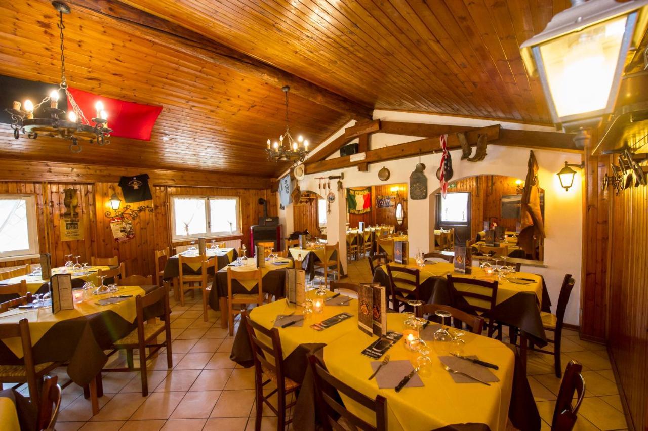 Antey-Saint-André Villaggio Turistico Camping Cervino מראה חיצוני תמונה